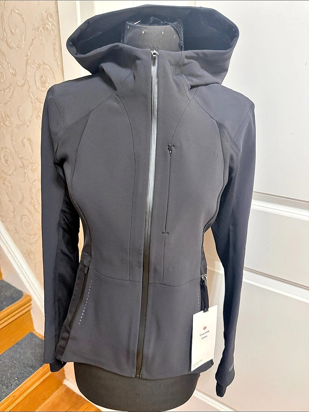 lululemon Cross Chill Jacket Black Size 8 NWT